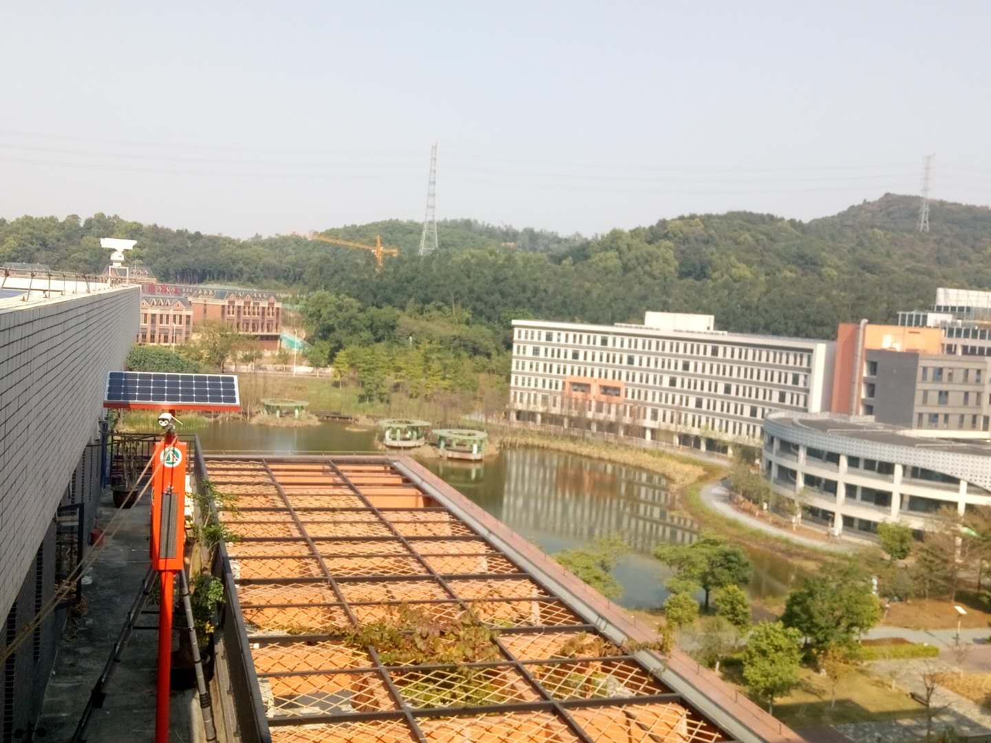 强化森林防火宣教保安全